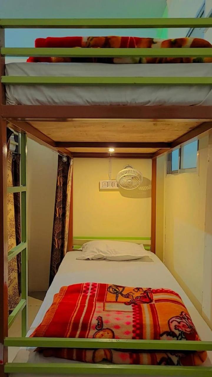 Baba'S Rishikesh Hostel Ngoại thất bức ảnh