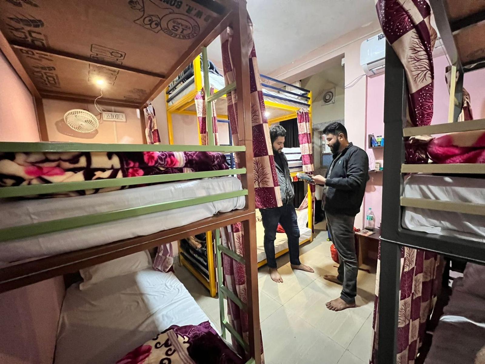 Baba'S Rishikesh Hostel Ngoại thất bức ảnh